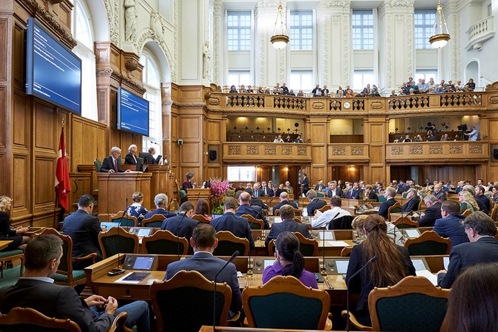 Kommunalt tilskud: Debat om patientsikkerhed i Folketinget